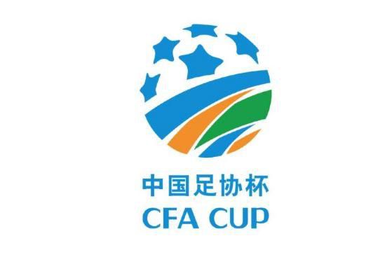 之后，小镇上接连发生了许多奇异的事件，而这些事件似乎和这名神秘男子有着千丝万缕的关联